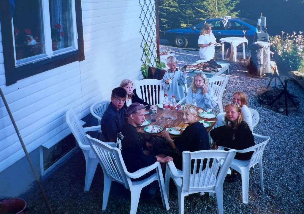 Gemensam middag efter turneringen vid huset